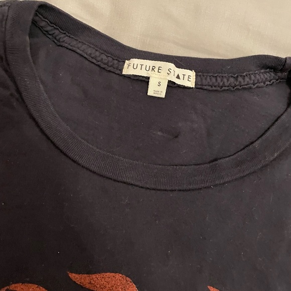 Urban Outfitters Future State Skeleton Spiral Tee size Small - Picture 2 of 3